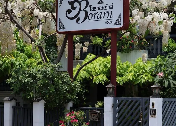 Borarn House Hotel